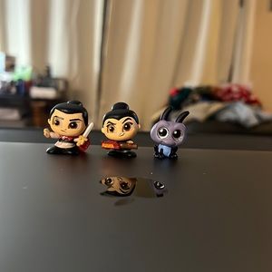 3 Doorables series 9